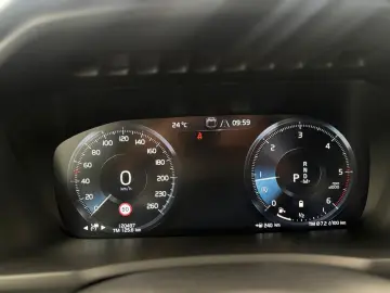 Momentum Pro AWD 360* AHK* 1.HAND *HUD