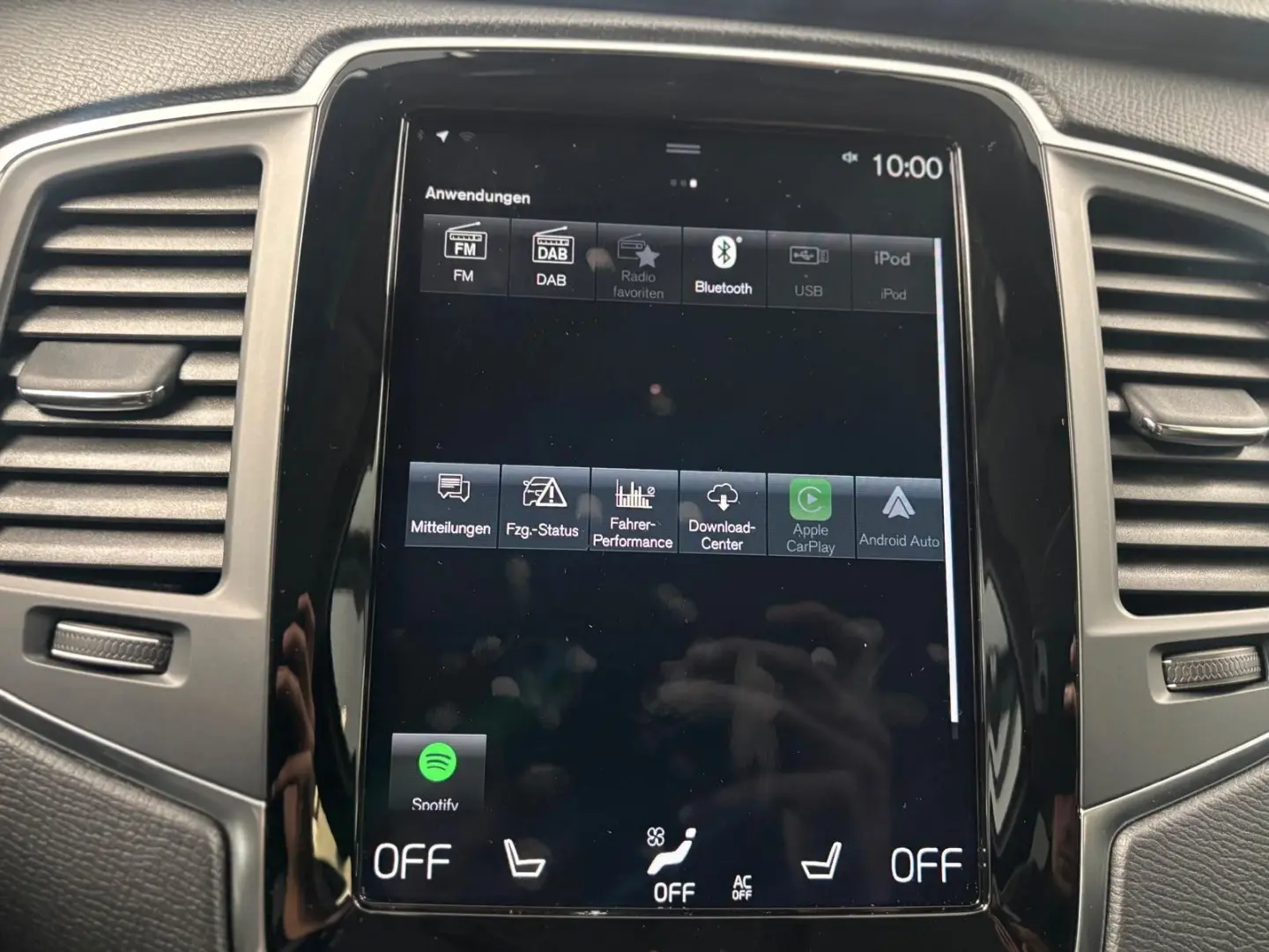 Momentum Pro AWD 360* AHK* 1.HAND *HUD