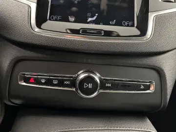 Momentum Pro AWD 360* AHK* 1.HAND *HUD