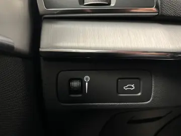 Momentum Pro AWD 360* AHK* 1.HAND *HUD