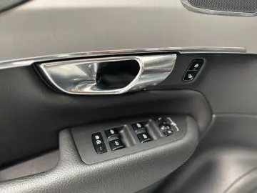 Momentum Pro AWD 360* AHK* 1.HAND *HUD