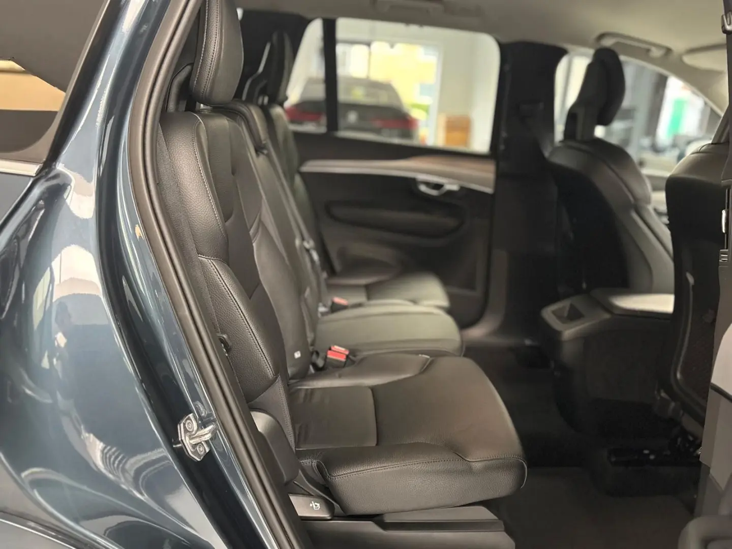 Momentum Pro AWD 360* AHK* 1.HAND *HUD