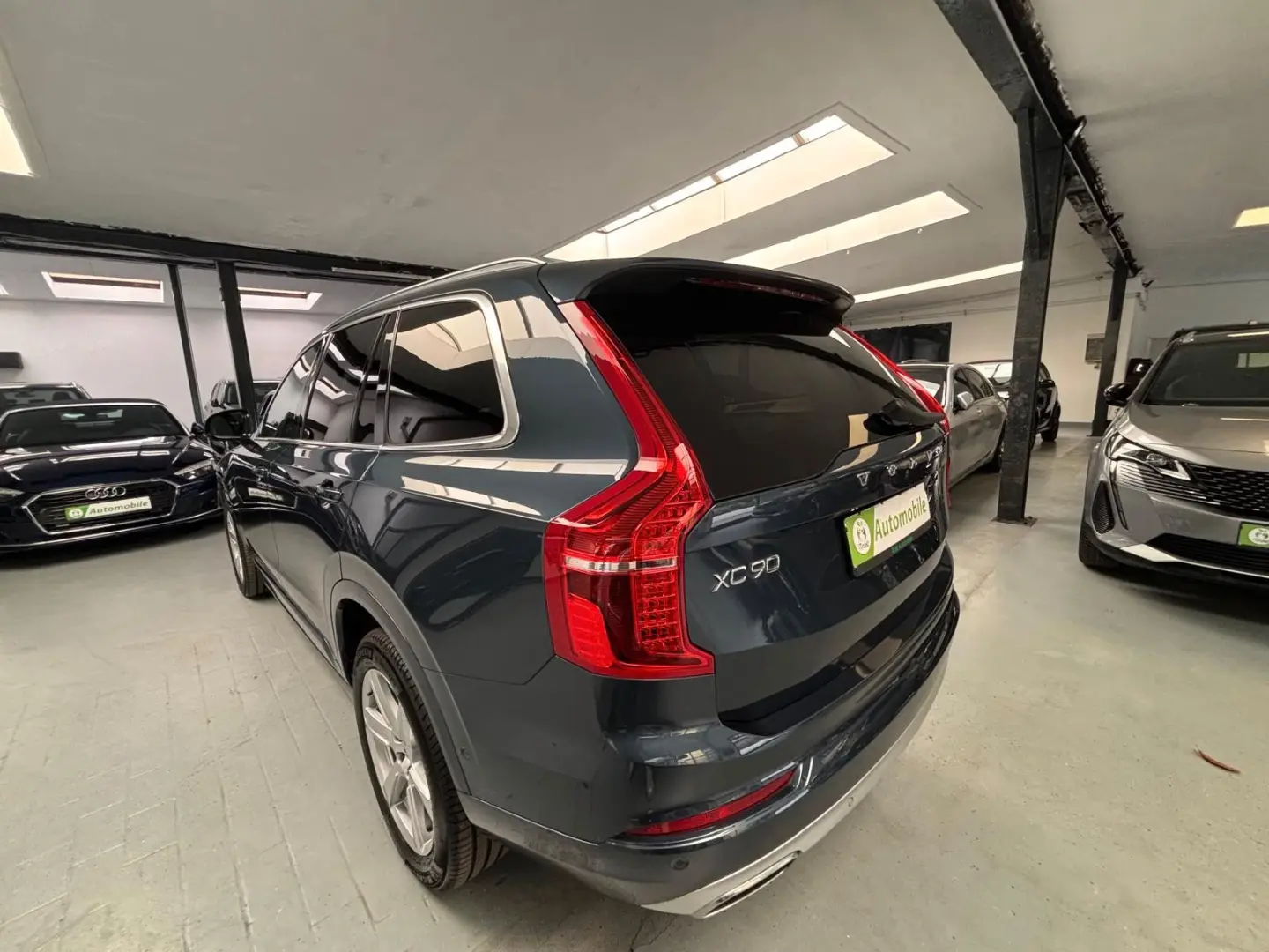 Momentum Pro AWD 360* AHK* 1.HAND *HUD