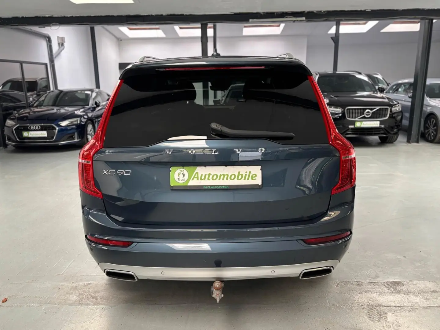 Momentum Pro AWD 360* AHK* 1.HAND *HUD