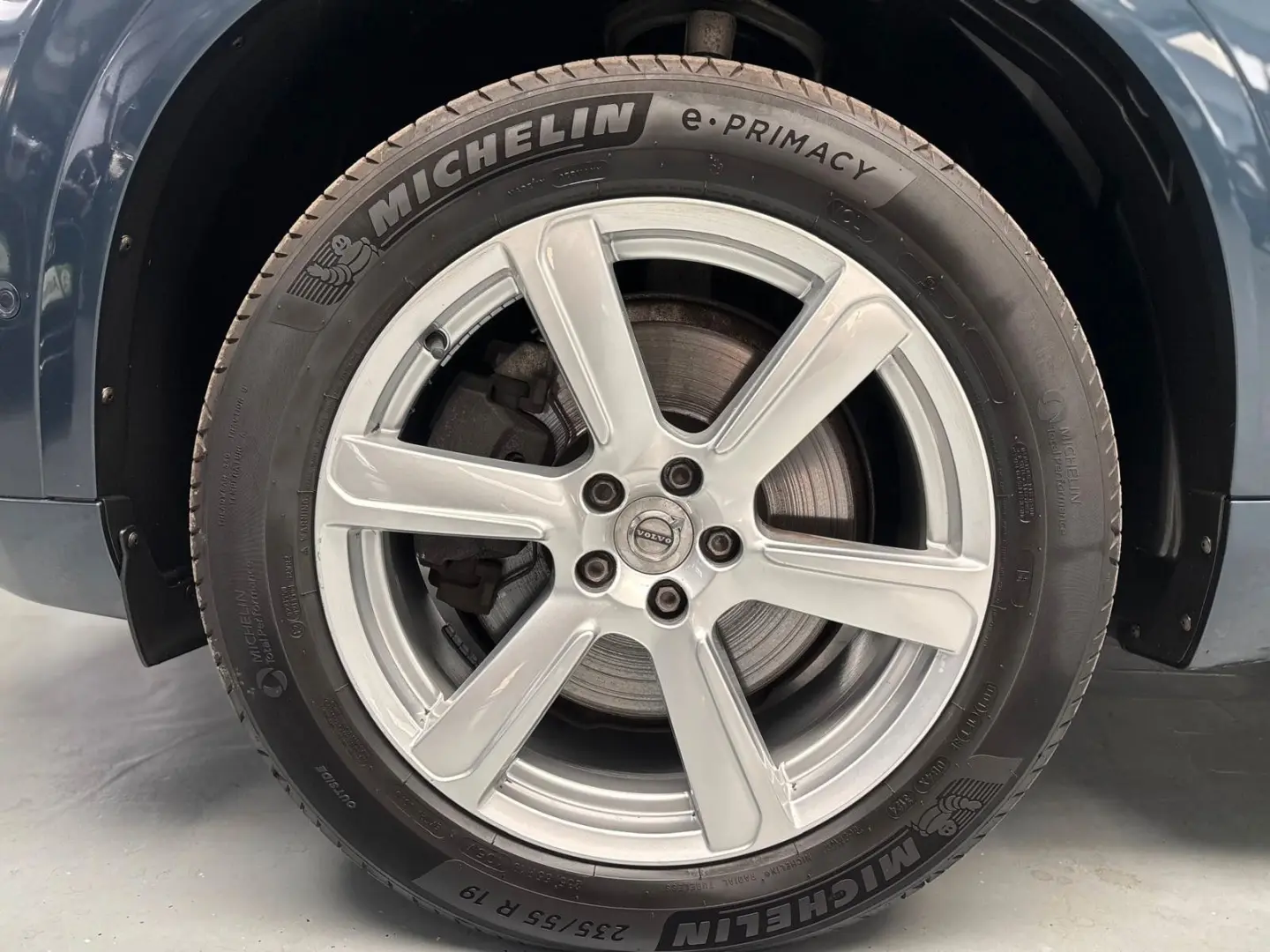 Momentum Pro AWD 360* AHK* 1.HAND *HUD