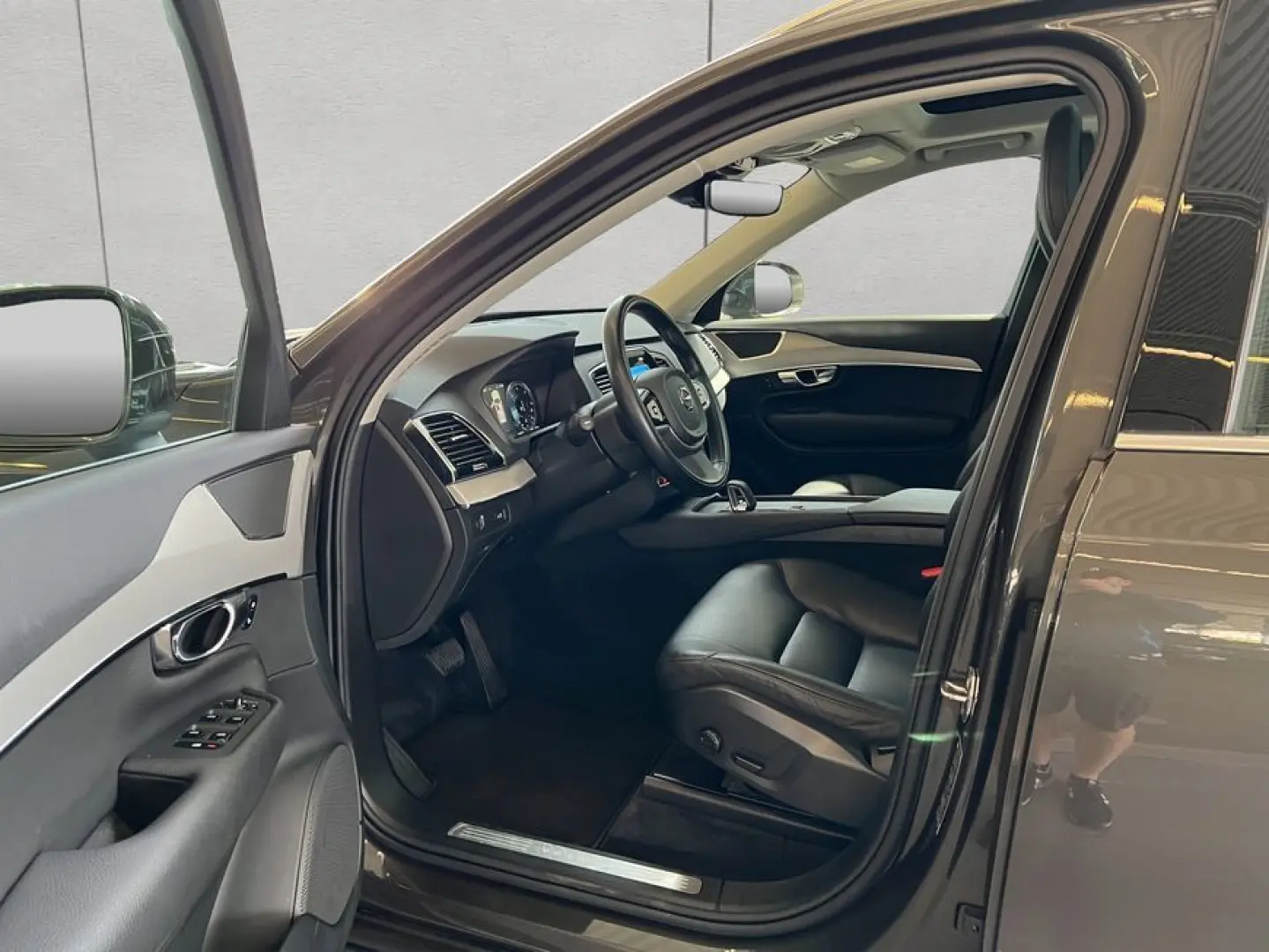 XC90 B5 AWD Momentum-Pro Aut Glasd Voll-LED 20''