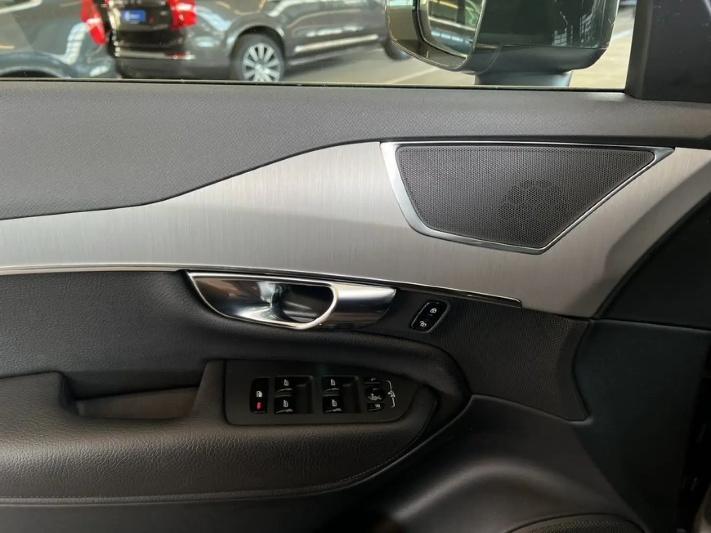 XC90 B5 AWD Momentum-Pro Aut Glasd Voll-LED 20''