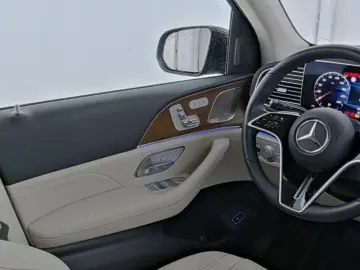 GLE 300 d 4M AMG-Sport/Pano/AHK/Stdhzg/7Sitzer