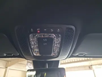 GLB 200 AMG+MBUX+LED+SHZ+KAMERA+AHK+7-SITZER!!!