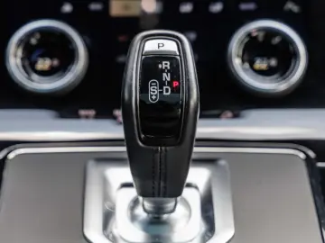 Range Rover Evoque P300e Autobiogra. Matrix LED