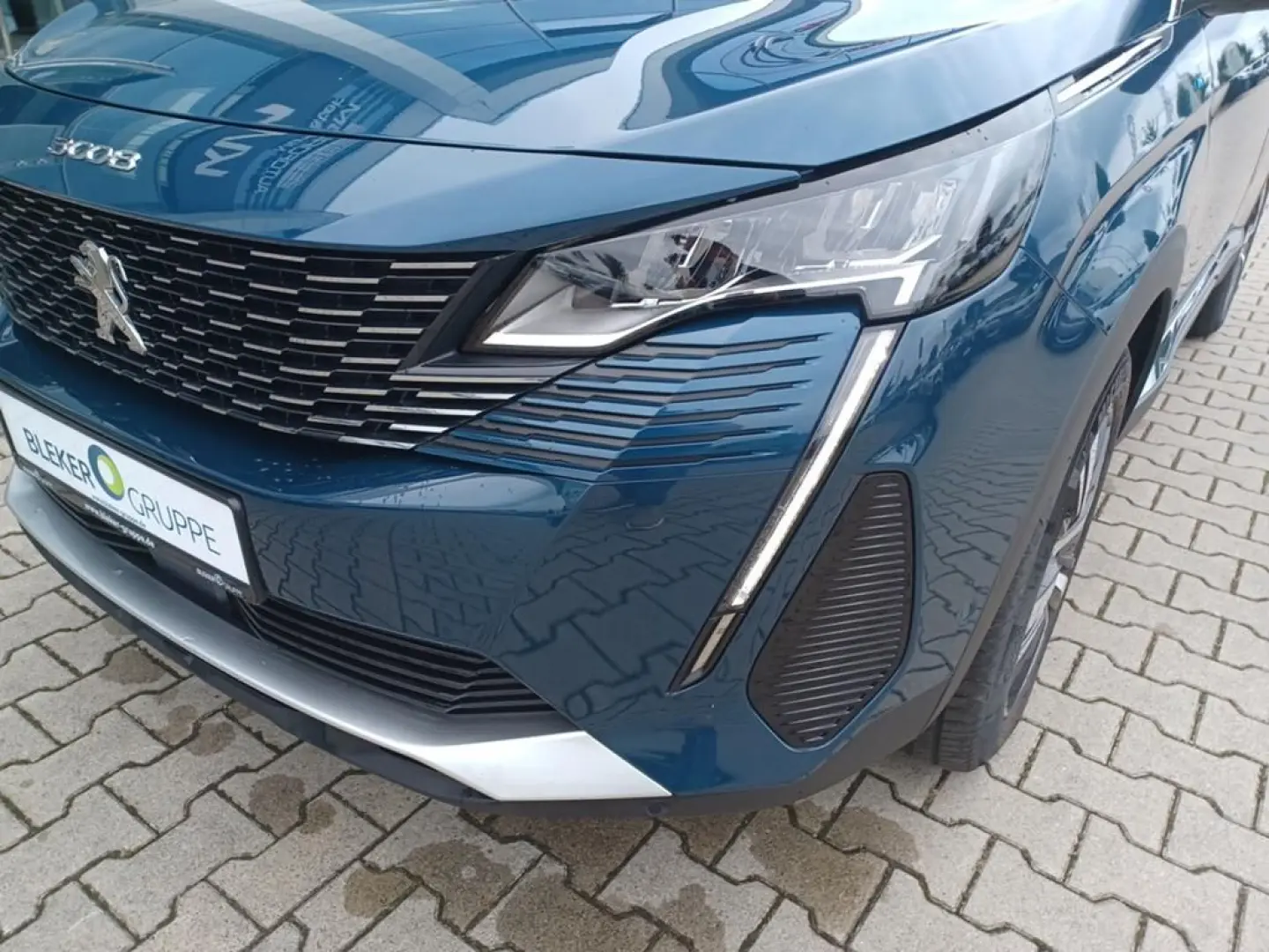 3008 Hybrid 225 Allure
