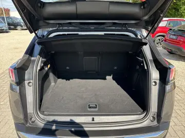 3008 Allure Plug-In Hybrid 225 e-EAT8 Navi SHZ