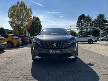 3008 Allure Plug-In Hybrid 225 e-EAT8 Navi SHZ