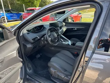 3008 Allure Plug-In Hybrid 225 e-EAT8 Navi SHZ