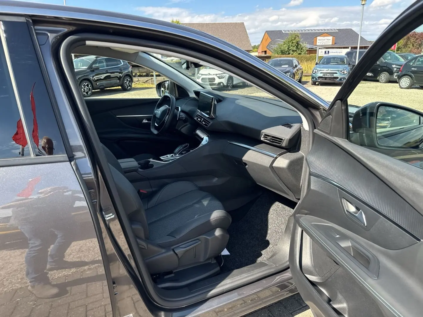 3008 Allure Plug-In Hybrid 225 e-EAT8 Navi SHZ