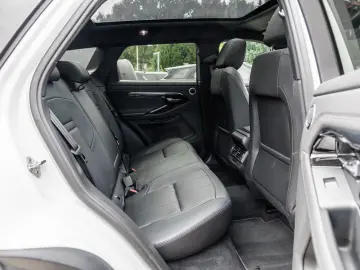 Range Rover Evoque P300e SE R-Dynamic Pano BLACK