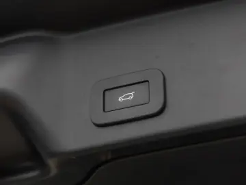 Range Rover Evoque P300e SE R-Dynamic Pano BLACK