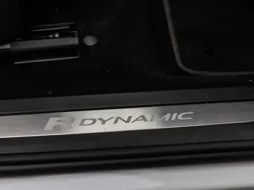 Range Rover Evoque P300e SE R-Dynamic Pano BLACK