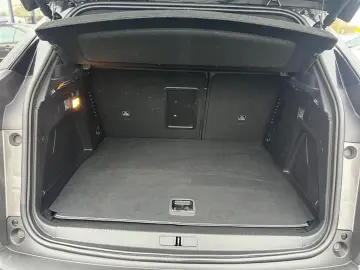 3008 Hybrid 225 GT Pack
