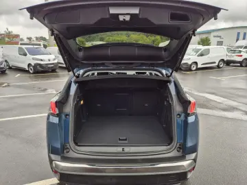 3008 Allure Pack PHEV 225 SHZ ACC Allwetter