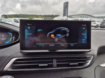 3008 Allure Pack PHEV 225 SHZ ACC Allwetter