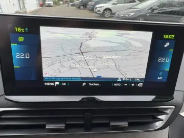 3008 AT8 Hybrid 225 GT FullLED/Navi/PDC/180°Kam