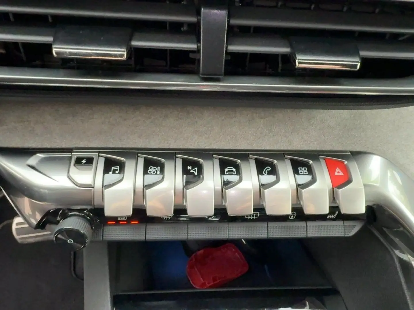 3008 AT8 Hybrid 225 GT FullLED/Navi/PDC/180°Kam