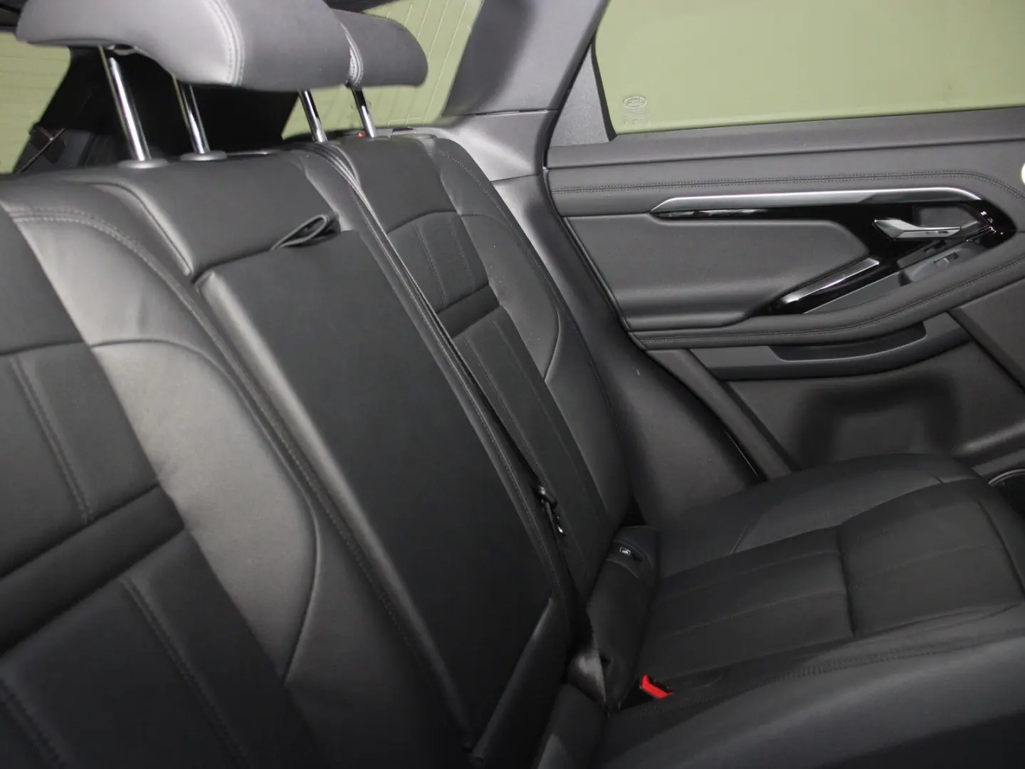 Range Rover Evoque P250 R-Dynamic SE LED DAB Nav