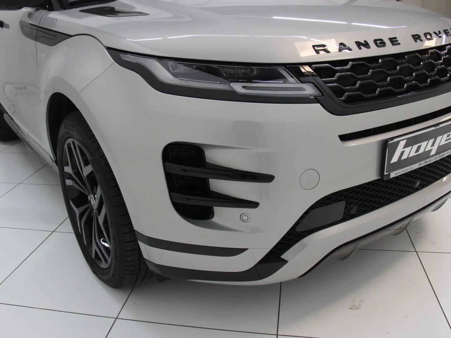 Range Rover Evoque P250 R-Dynamic SE LED DAB Nav