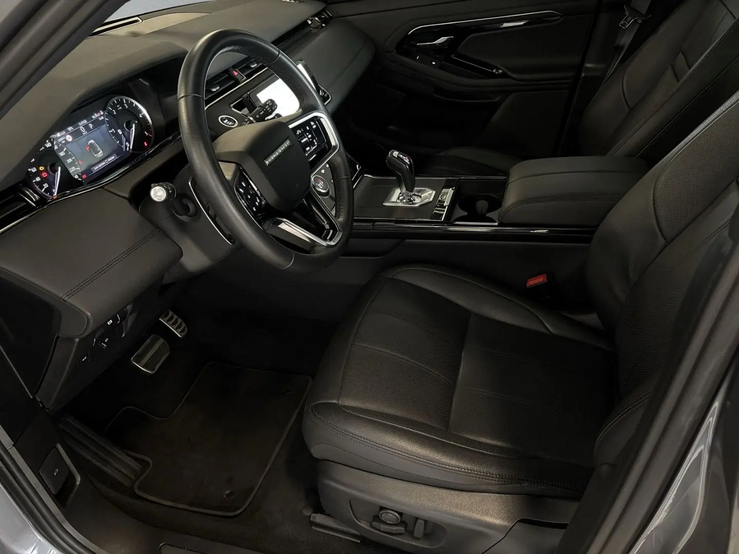 Range Rover Evoque 2.0 D200 R-Dynam. SE PANO ACC
