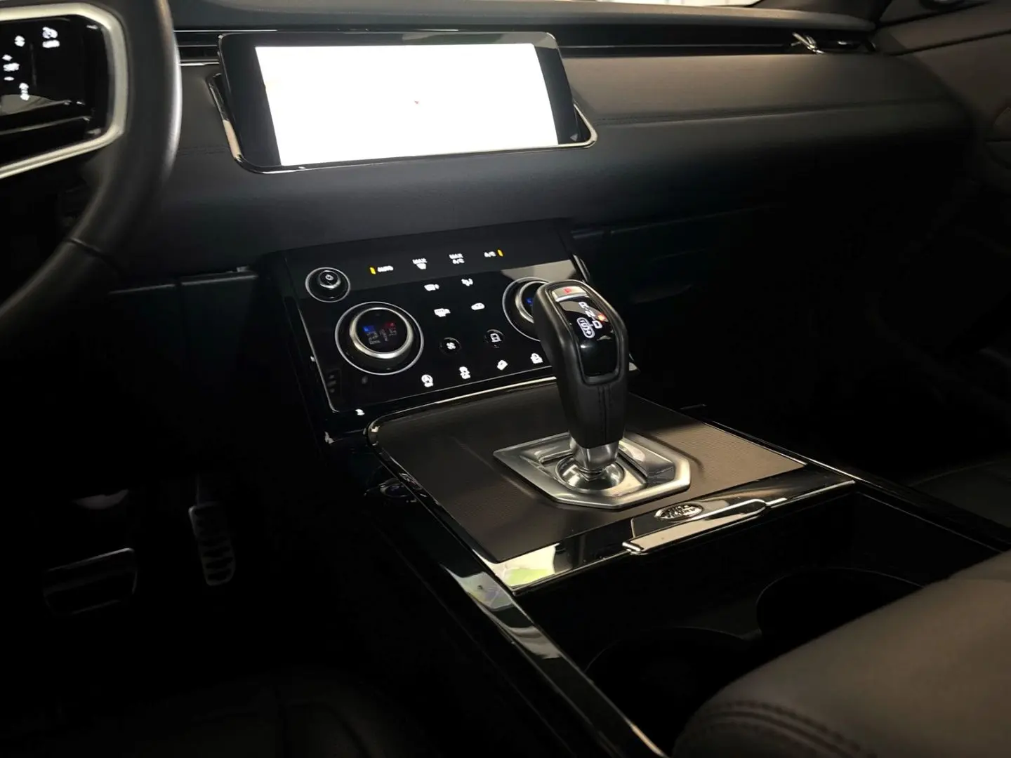 Range Rover Evoque 2.0 D200 R-Dynam. SE PANO ACC