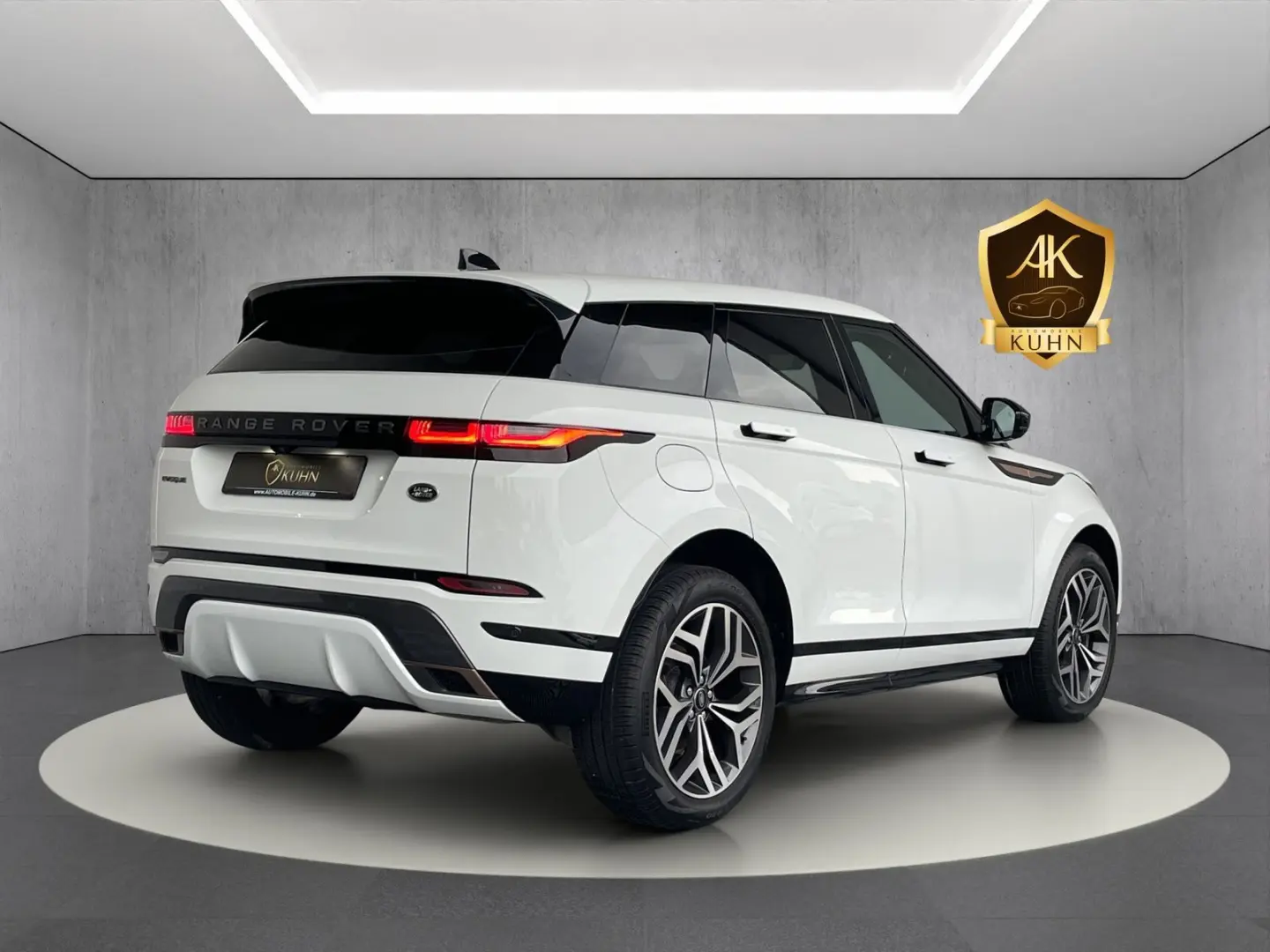 Range Rover Evoque R-Dynamic SE*