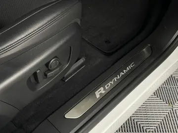 Range Rover Evoque R-Dynamic SE*