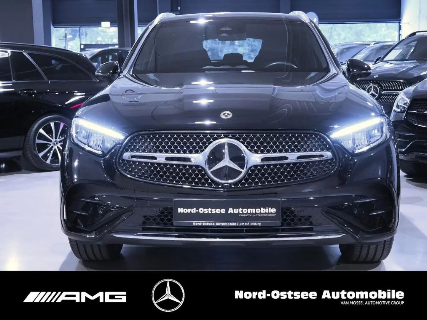 GLC 300 d 4M AMG ADV+ DISTRONIC TOTWINKEL LED
