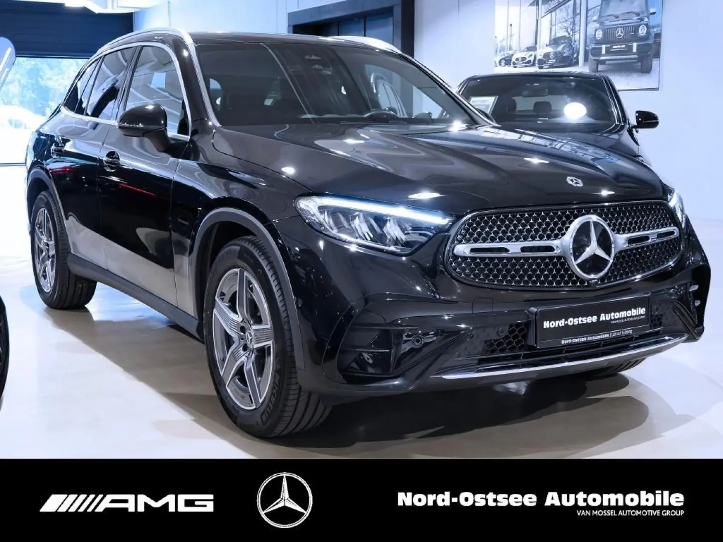 GLC 300 d 4M AMG ADV+ DISTRONIC TOTWINKEL LED