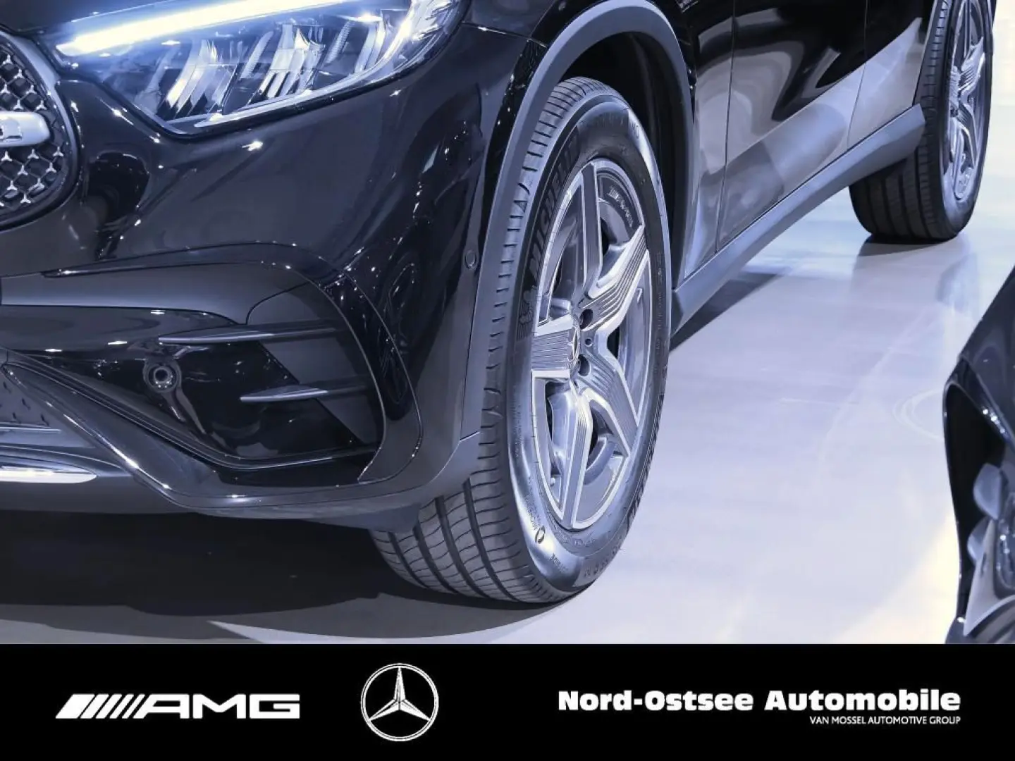 GLC 300 d 4M AMG ADV+ DISTRONIC TOTWINKEL LED