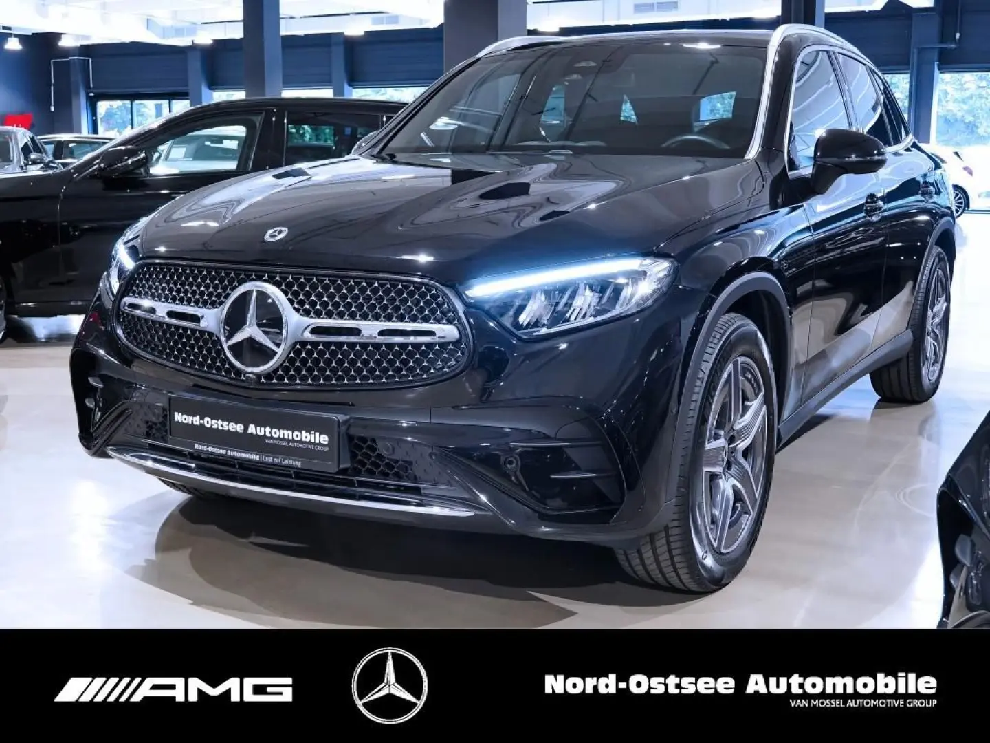 GLC 300 d 4M AMG ADV+ DISTRONIC TOTWINKEL LED