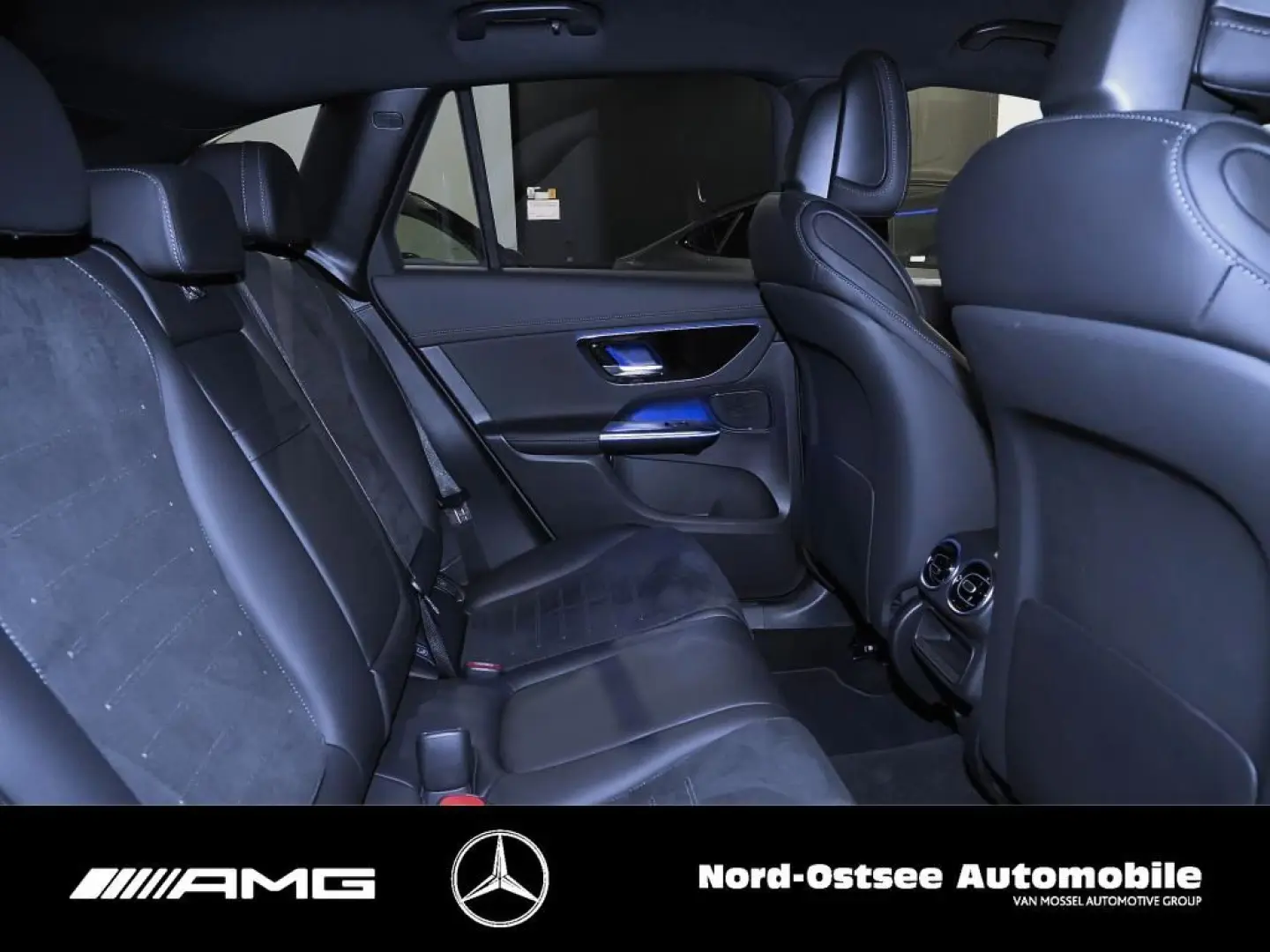 GLC 300 d 4M AMG ADV+ DISTRONIC TOTWINKEL LED