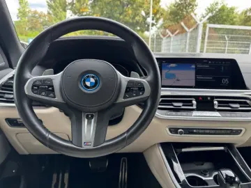 X5 xDrive 45e Sport HeadUp Panorama Navi Leder M