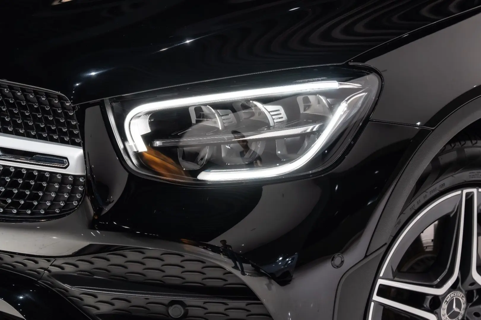GLC 200 Coupe 4Matic*AMG-LINE*LED*NAVI*19