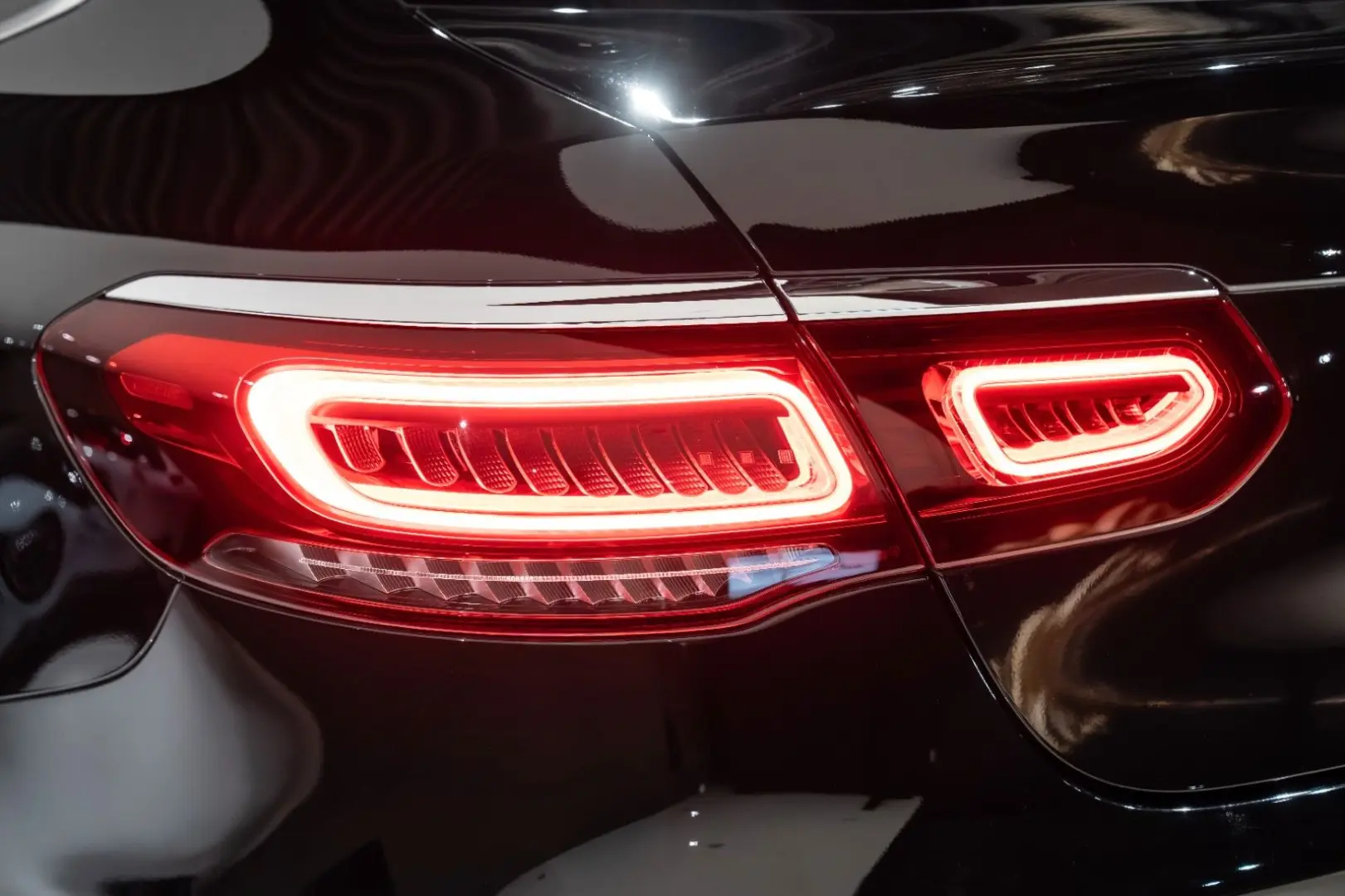 GLC 200 Coupe 4Matic*AMG-LINE*LED*NAVI*19