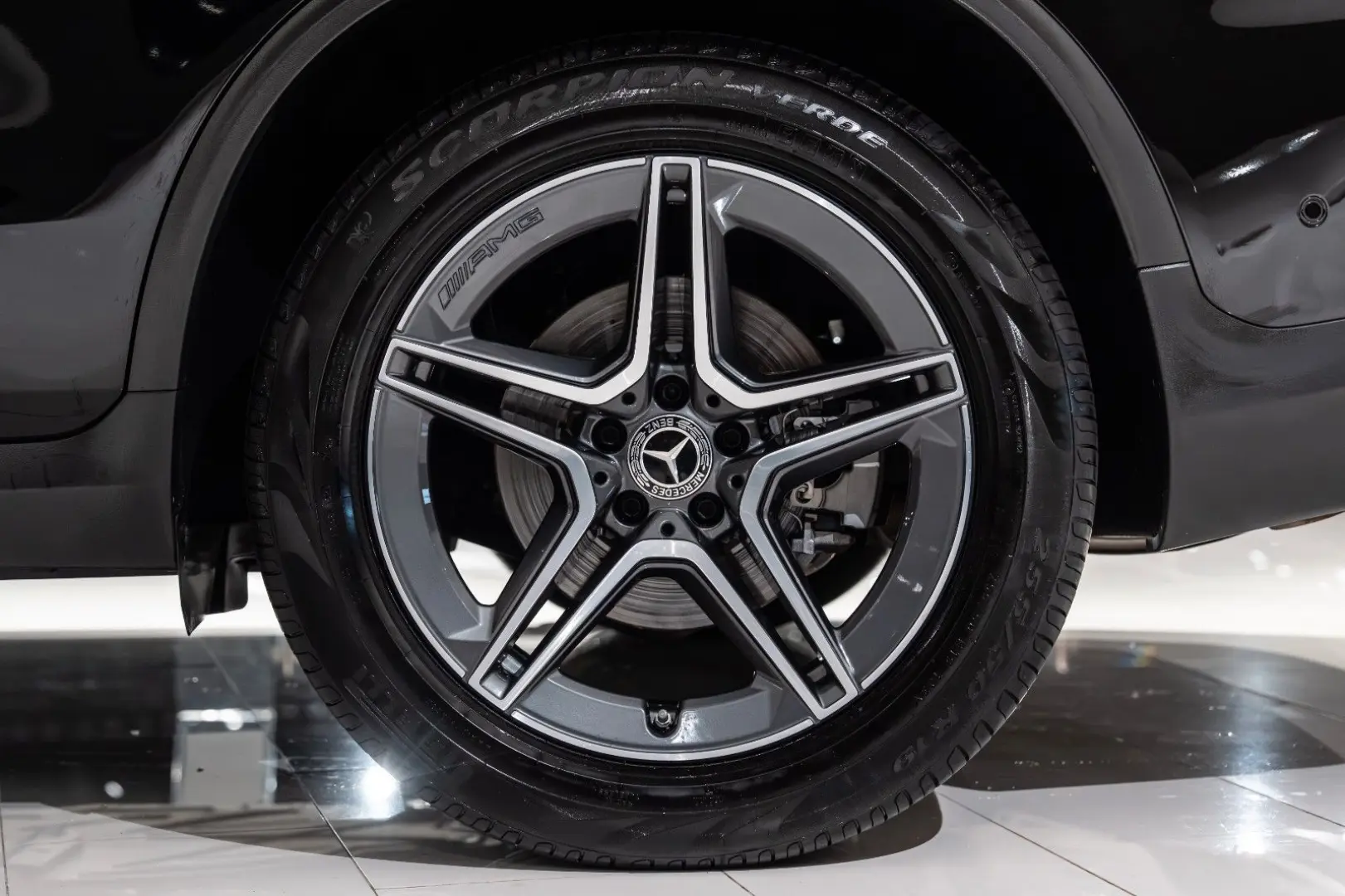 GLC 200 Coupe 4Matic*AMG-LINE*LED*NAVI*19