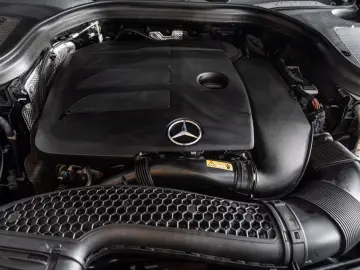GLC 200 Coupe 4Matic*AMG-LINE*LED*NAVI*19