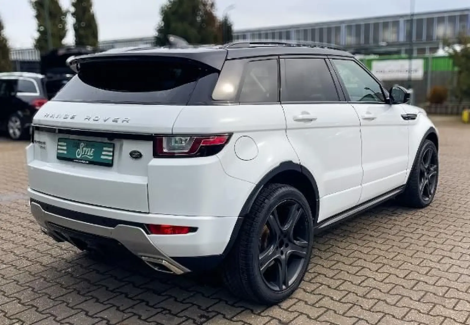 Range Rover Evoque 2.0 TD Sd4 SE SHZ NAVI RFK AH