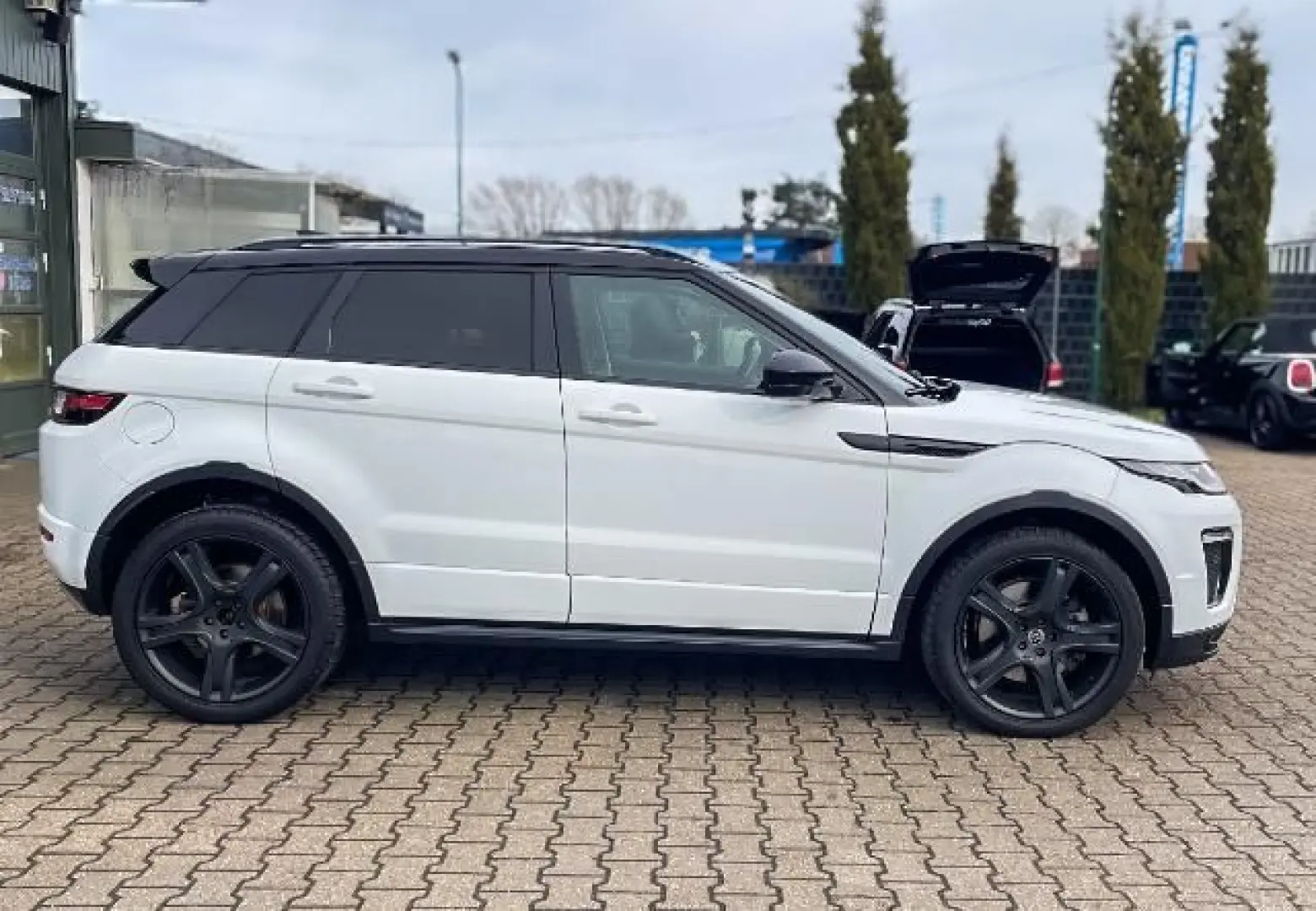 Range Rover Evoque 2.0 TD Sd4 SE SHZ NAVI RFK AH