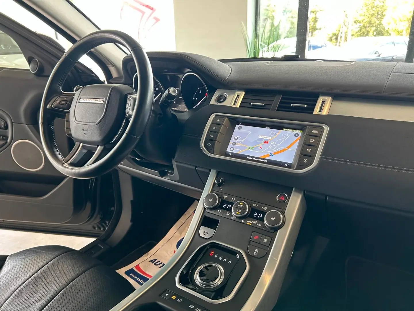 Range Rover Evoque SE Dynamic*NAVI*LEDER*SHZ*