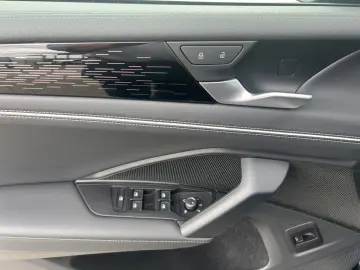 Tiguan 2.0 TDI DSG 4Motion Elegance