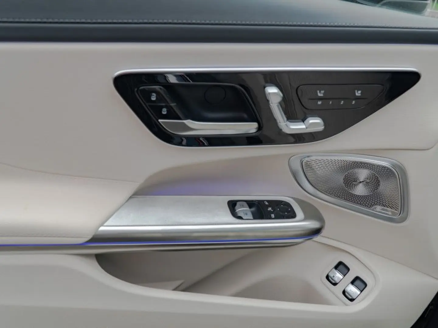 CLE 300 e AMG-Sport/Pano/Burm/Distr/Sitzklima/19