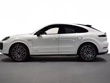 Porsche Cayenne Coupe Turbo E-Hybrid Memorie