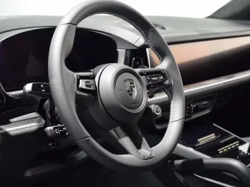 Porsche Cayenne Coupe Turbo E-Hybrid Memorie